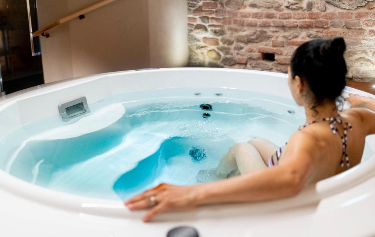 Parco Reala // Rural - Luxury - Rooms Corneliano d'Alba Екстериор снимка